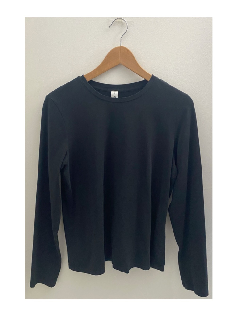 Lululemon Long Sleeve Black Shirt Size Small